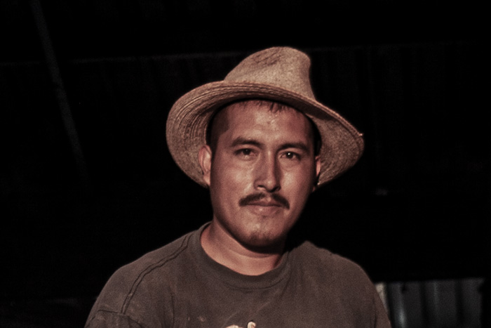 Rajabule-mezcal-artesanal-sustentable-maestro-mezcalero-Mariano-morales-3 Horizonte Sustentable - Barril 2022 Rajabule mezcal artesanal sustentable maestro mezcalero Mariano morales 3