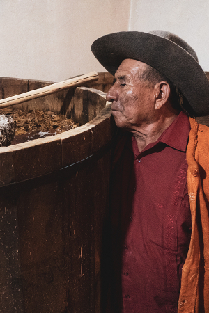 400-lustros-sobre-el-productor-JoseLucasGarcia-03 400-lustros-sobre-el-productor-JoseLucasGarcia-03